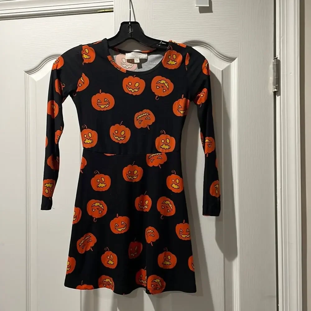 No comment 7/8 black Halloween pumpkin dress worn once euc washable soft stretch